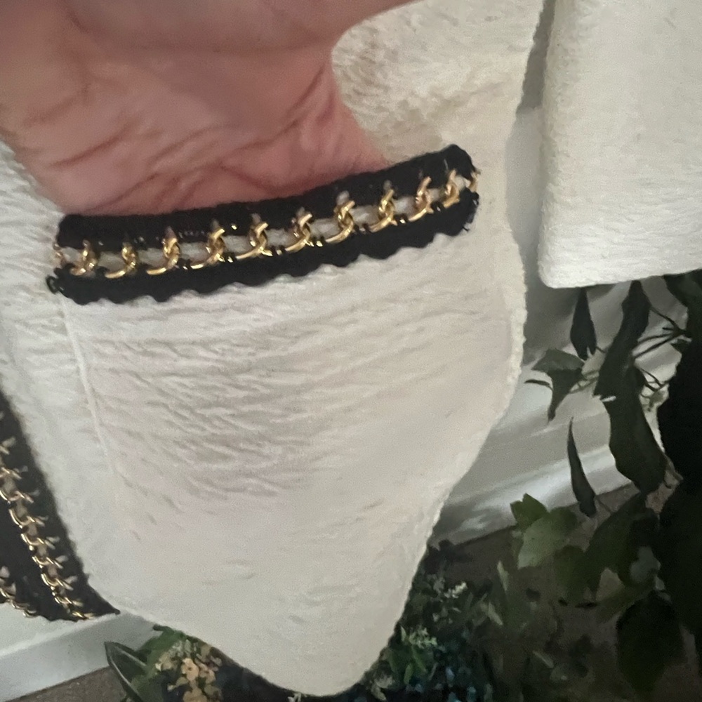 White Chain-Trim Jacket - Picture 4 of 6